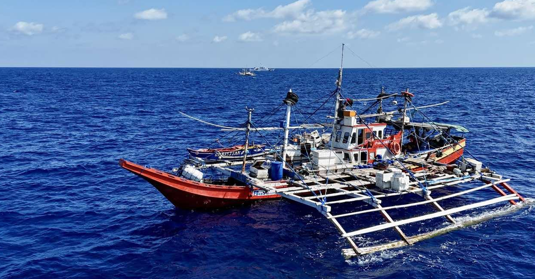 Philippines Highlights Harassment of Fishermen by Chinese Coast Guard in Bajo de Masinloc
