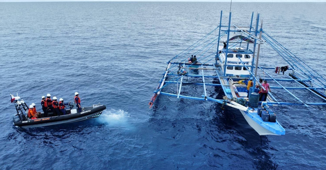PCG Supports BFAR for “Bayanihan sa Karagatan” in Escoda Shoal