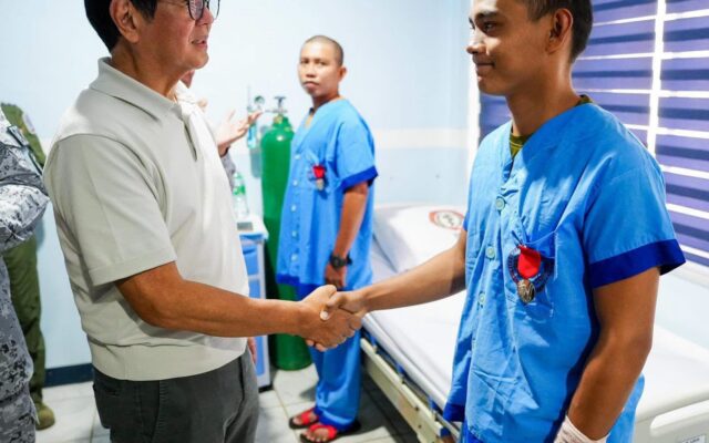 Two Photos of the Philippines’ Two Highest Officials